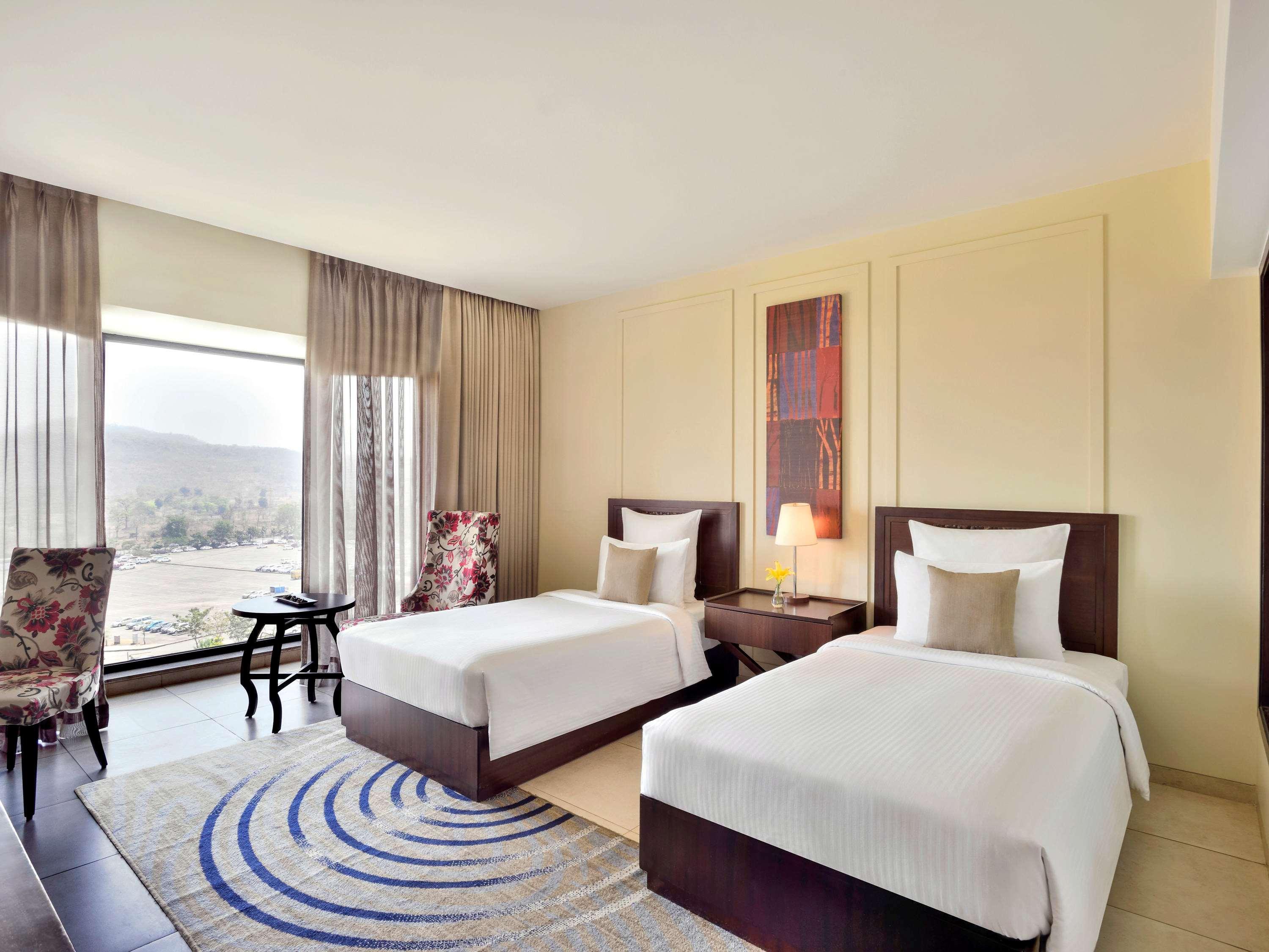 Novotel Imagicaa Khopoli Exteriör bild