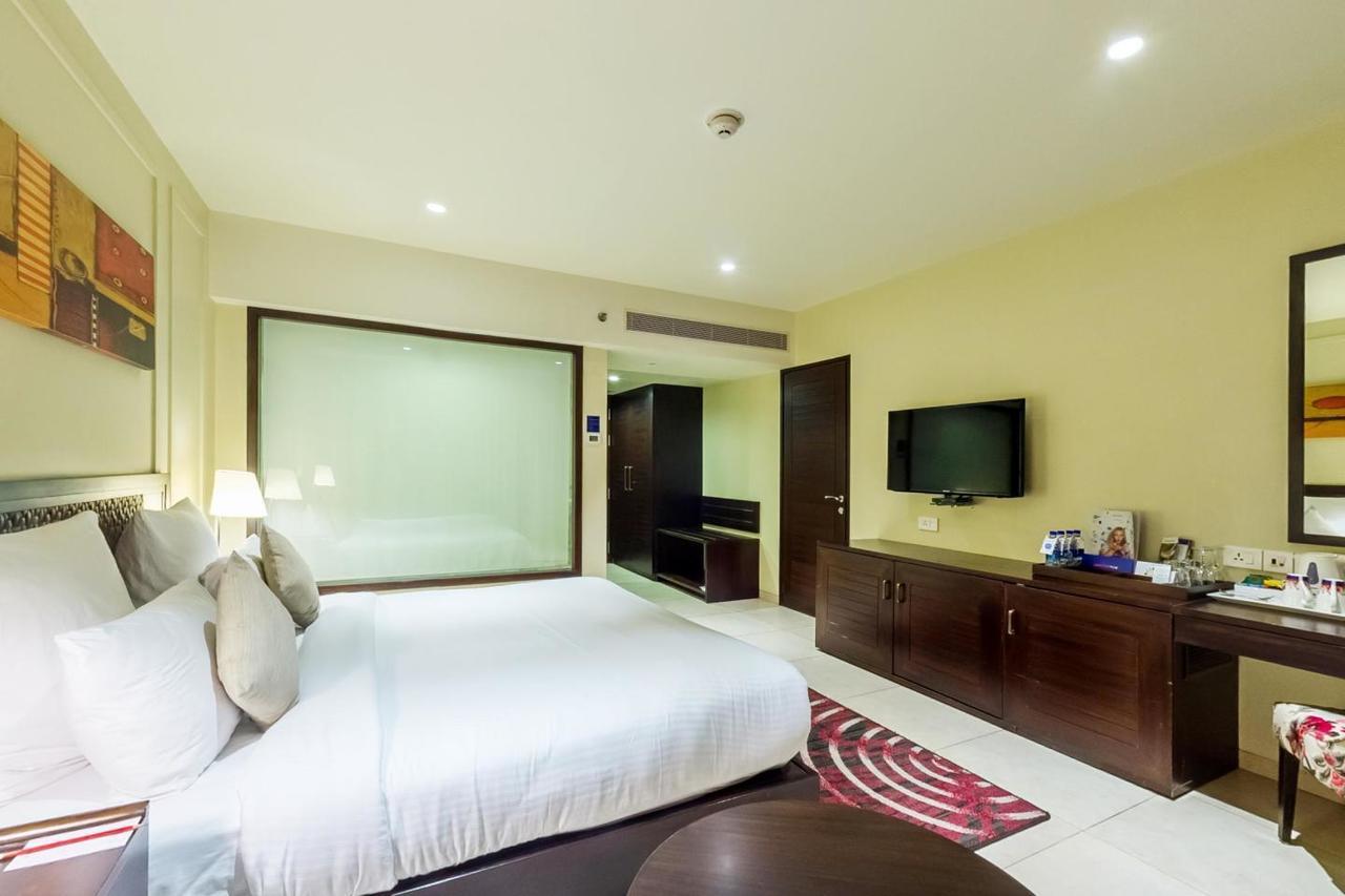 Novotel Imagicaa Khopoli Exteriör bild